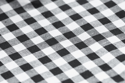 Kostenloses Foto: schwarz weiß karierter Stoff - pixelio.de